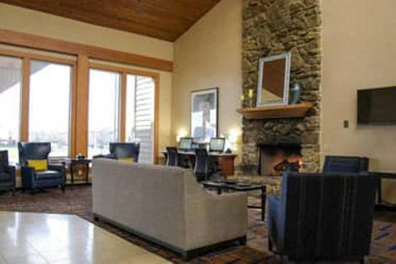 Wyndham Garden Fort Wayne Ngoại thất bức ảnh